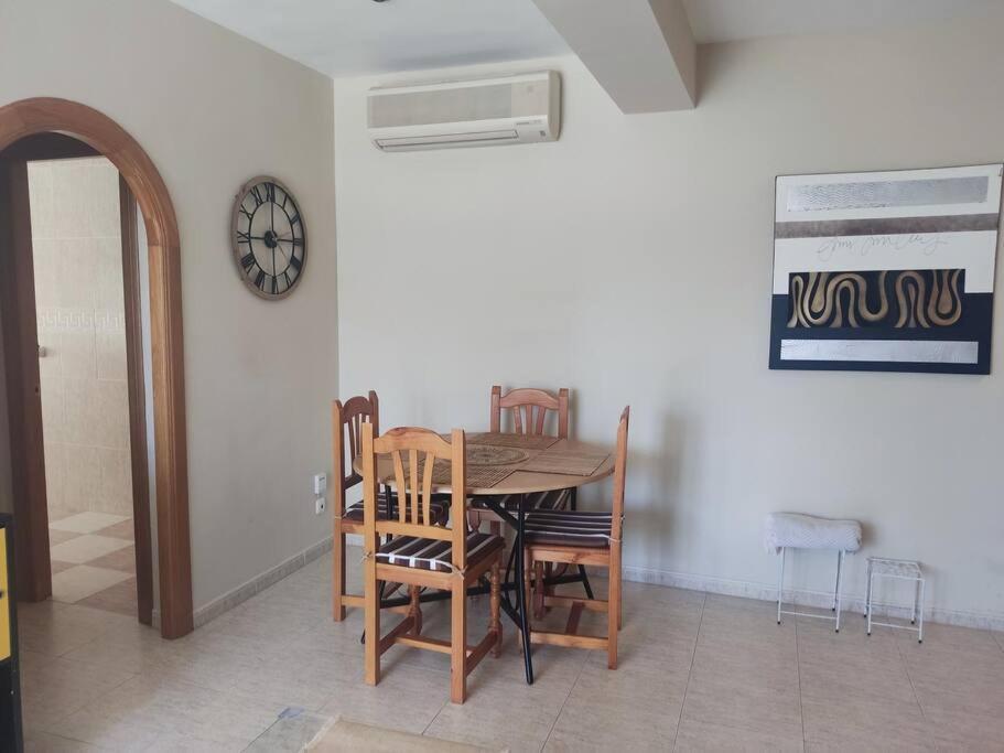 Acogedor Apartamento Frente Al Mar Elena Y Michele Almería Exterior foto